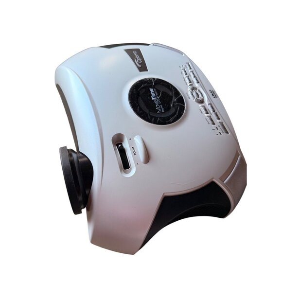 Optoma MovieTime DV11 DLP Projector With Built-In DVD Player & Carry Case - Picture 8 of 11